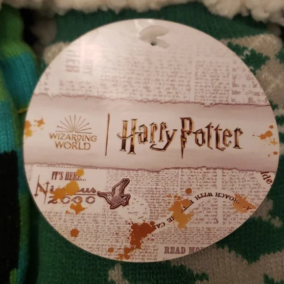 Harry Potter Sherpa lined socks 4 pair - Picture 2 of 3